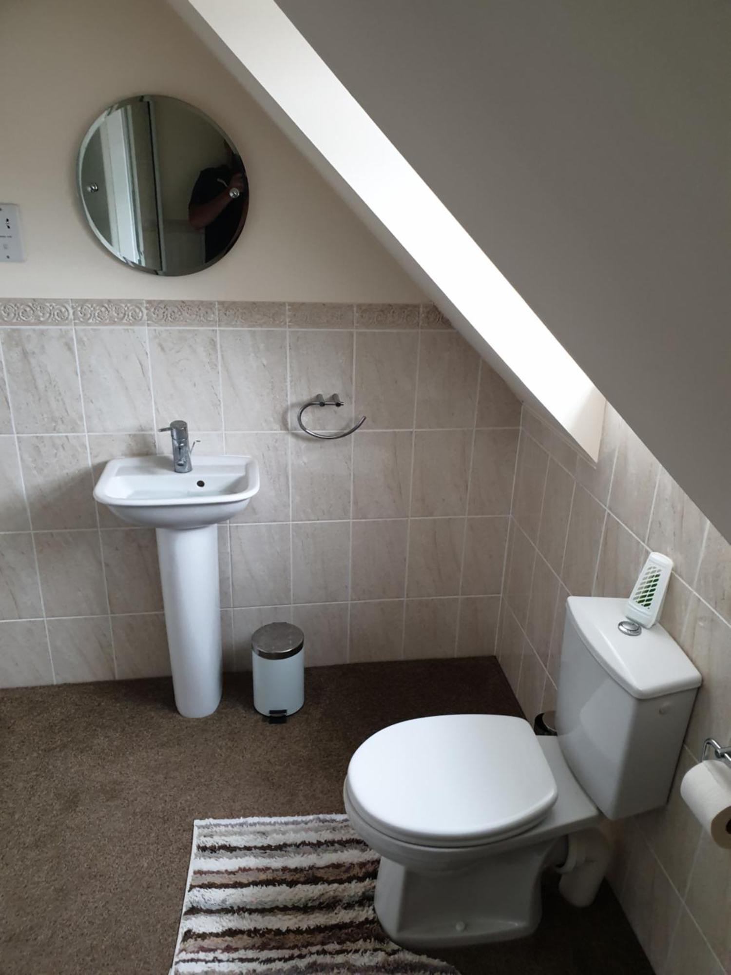 Swindon 6 Deluxe Doubles 2 With En Suite In Large House - No Pets Екстериор снимка